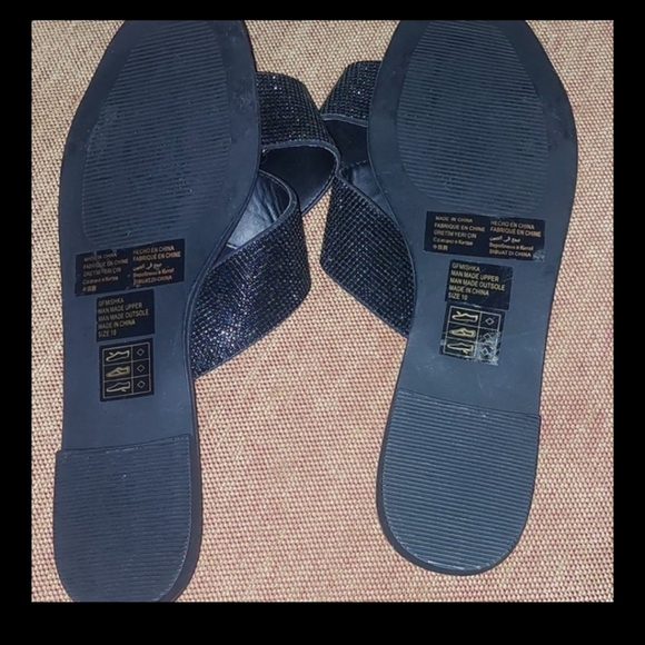 Brand New Guess Beaded Cross Strappy Sandals, Never Worn, Size 10 - Picture 2 of 5